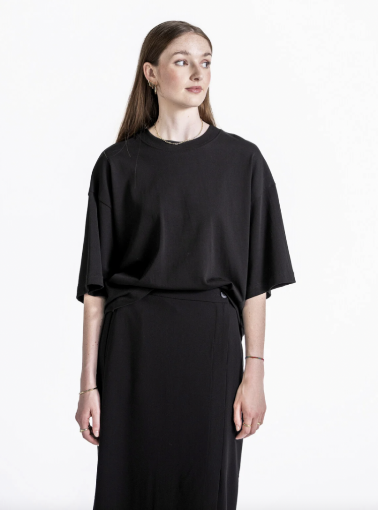 Tiara t-shirt Black