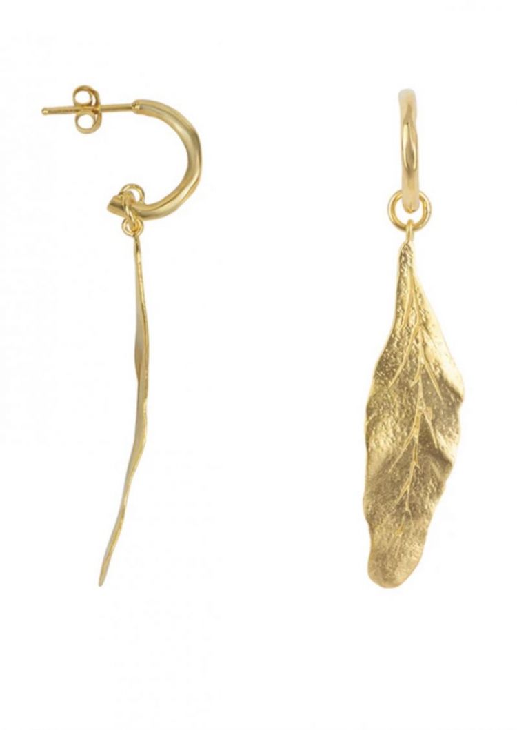 One leaf stud earring  Gold