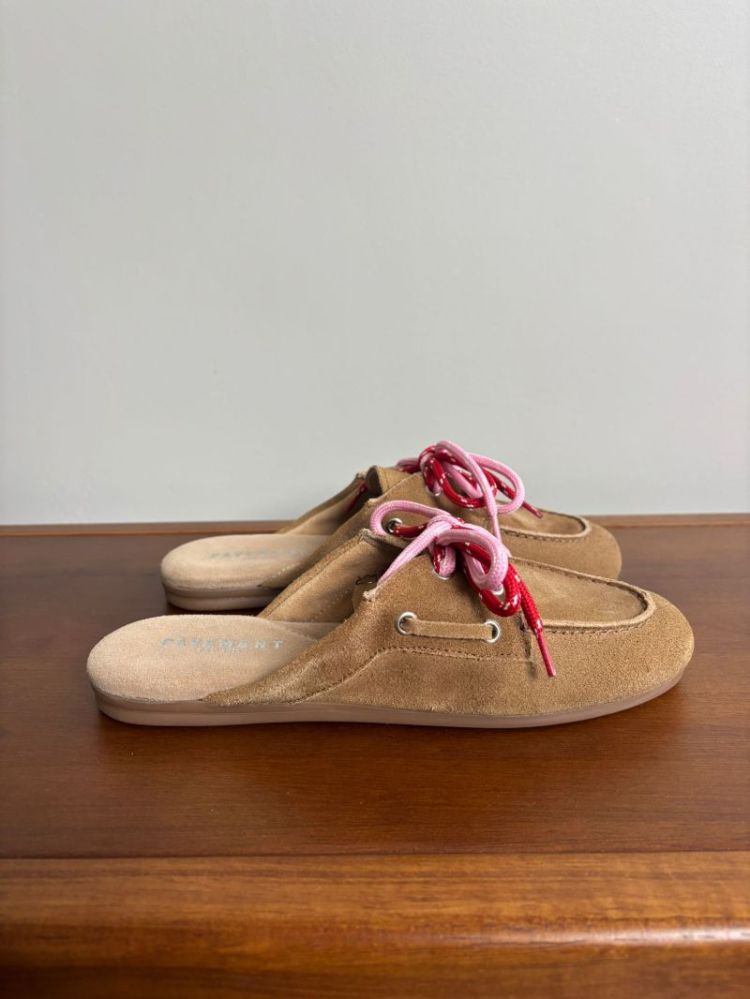 PAYasma Lace  Taupe Suede