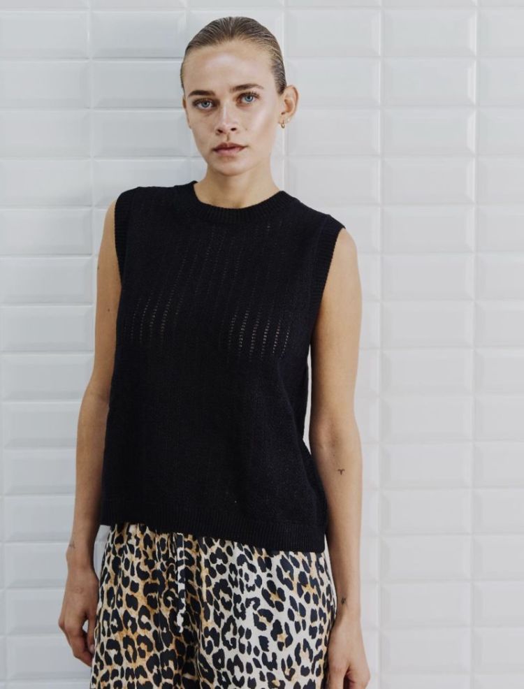 WBLFrigga knit SL top Black