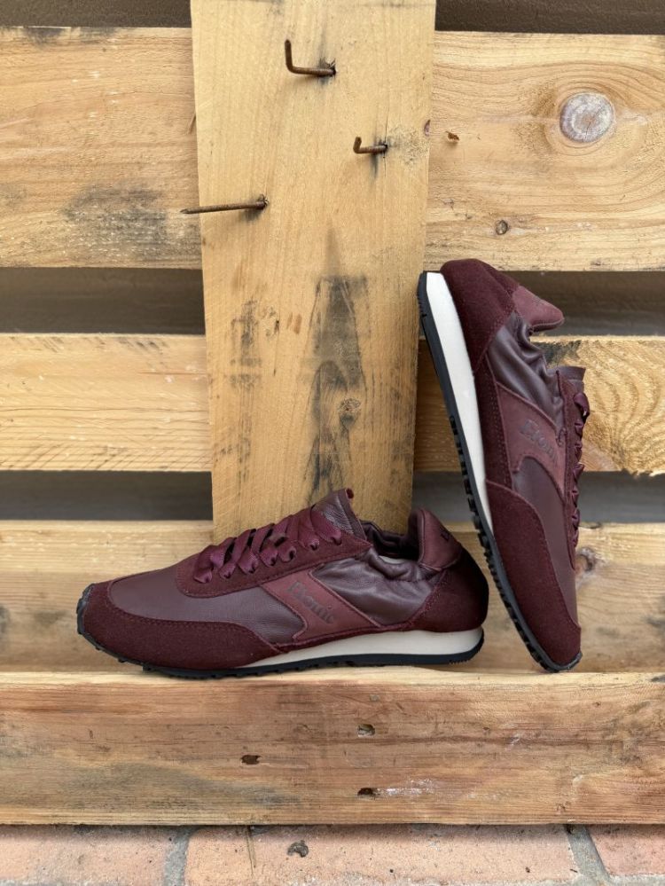 Trans AM 2.0 Premium Windsor wine