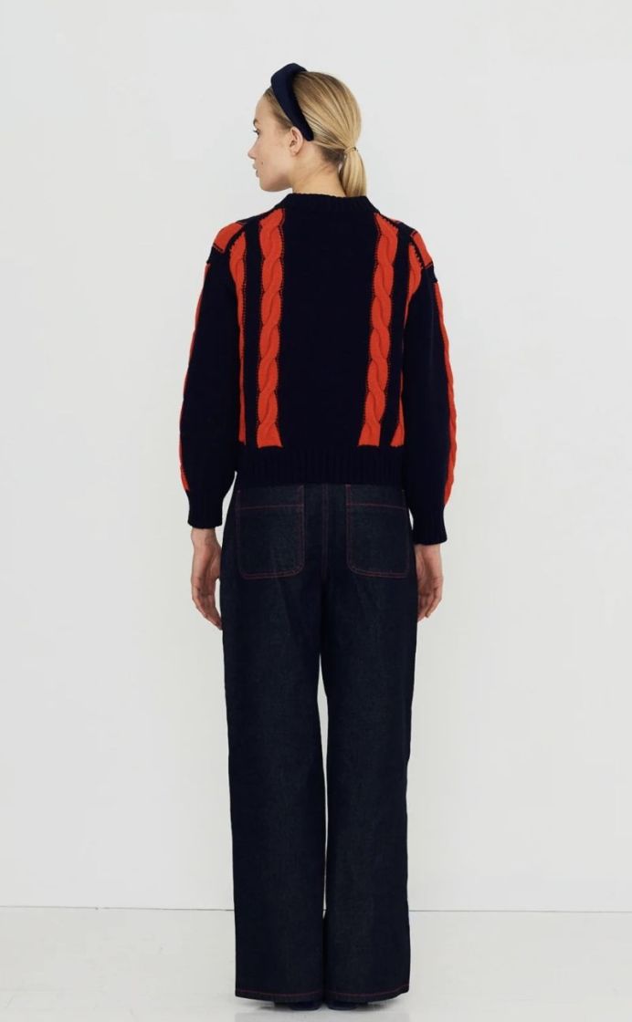 Cable round neck cardigan Cable 107