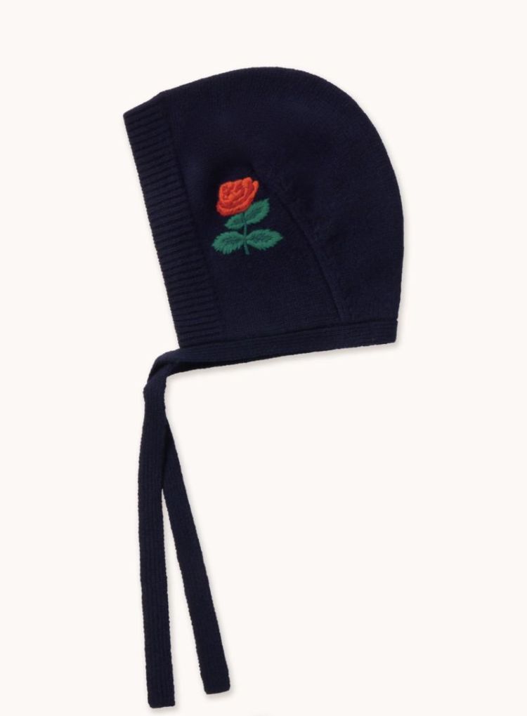 Roses bonnet 107 Fall