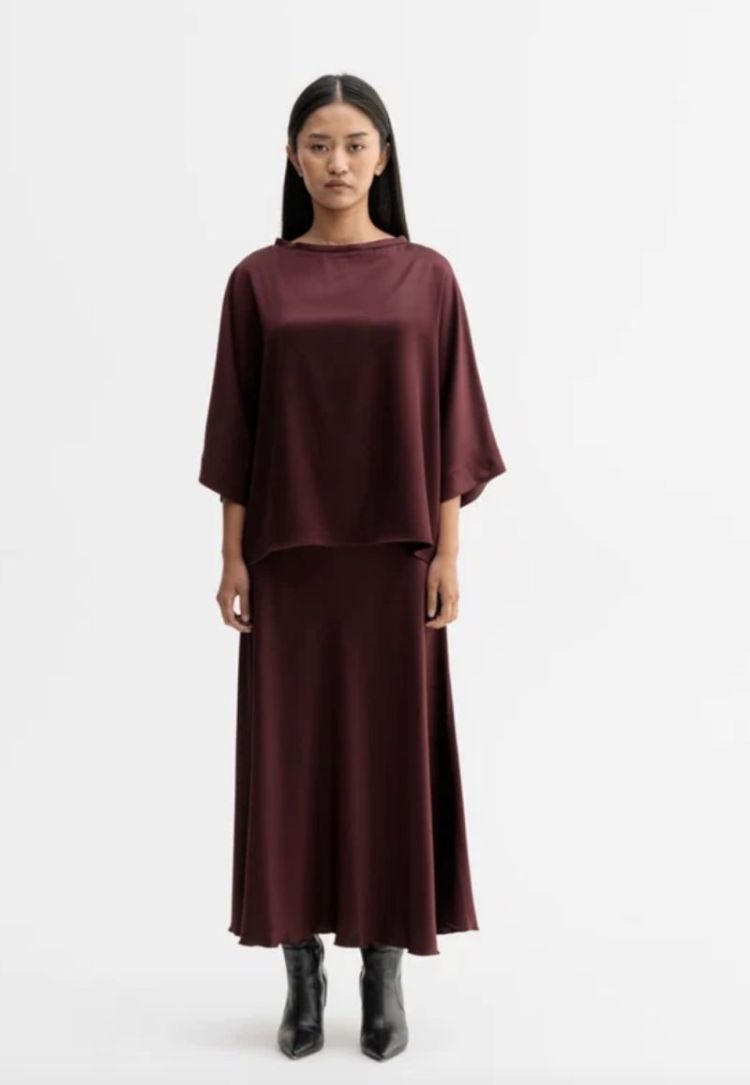 Tori satin tee Burgundy