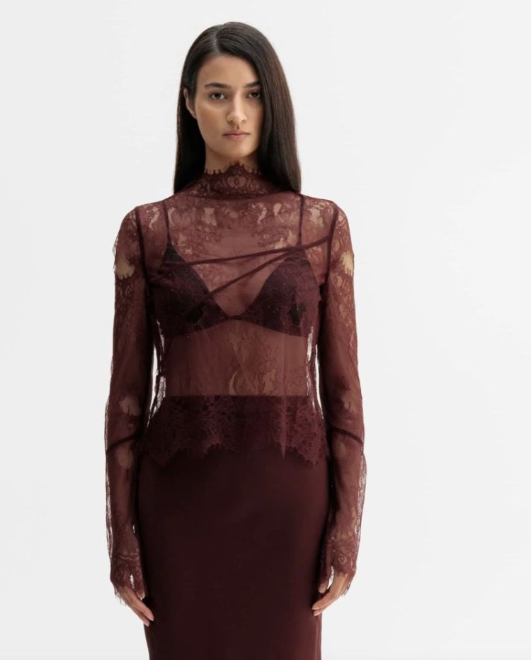 Edina lace tee Burgundy