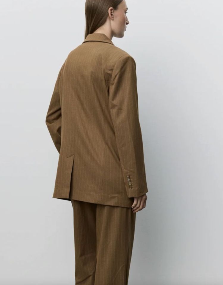 Avianasw oversize pinstripe bl Maple brown