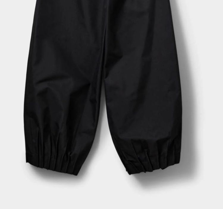 Louanasw pleated hem trousers Black