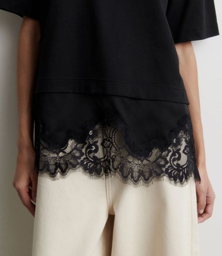 Vaccara lace tee Black