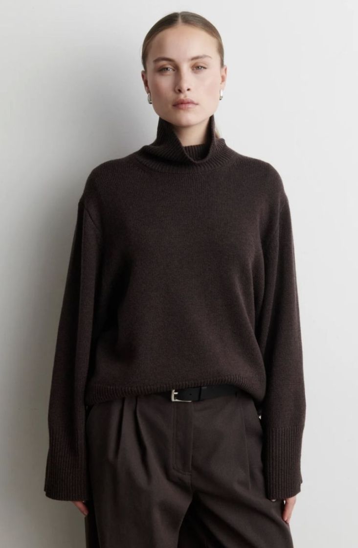 Alpha knit T-neck Dark brown mela