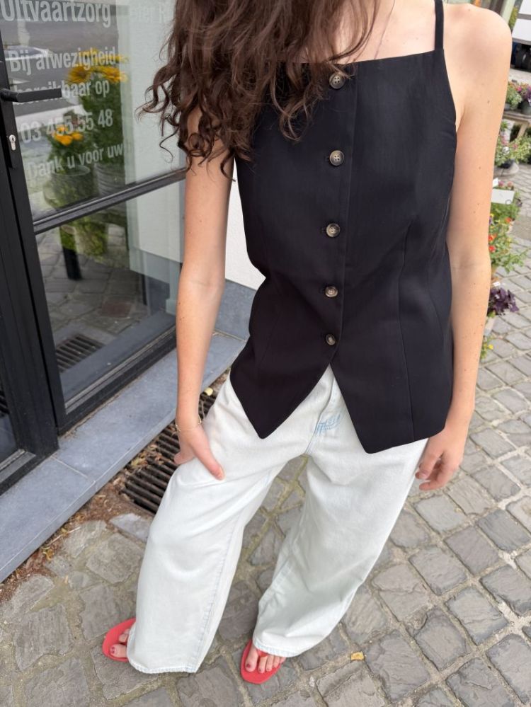 WBL Maritsa Waistcoat Black