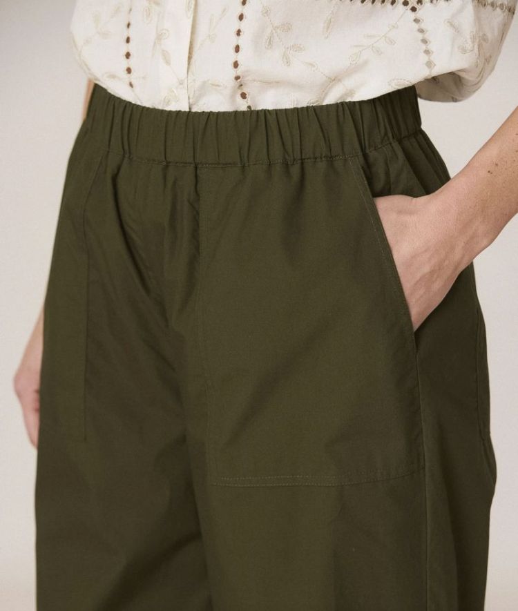 Elastic poplin pants Military green