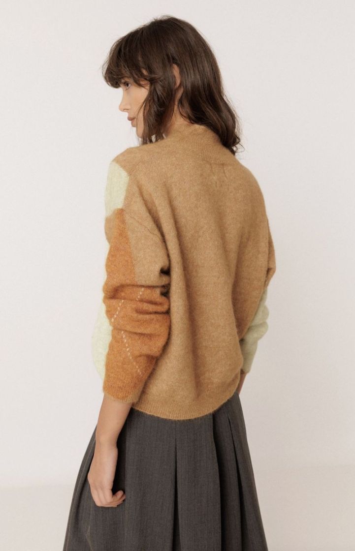 Alpaca maxi-diamond intarsia s camel