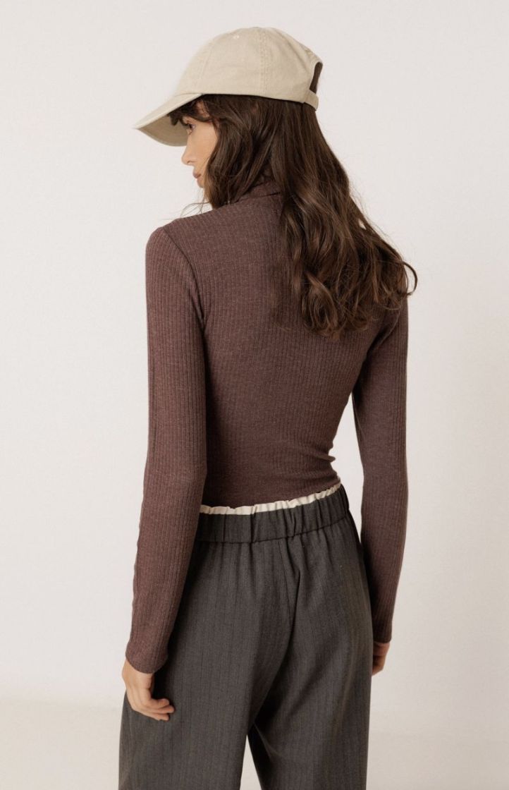 Fitted ribbed t-shirt Chocolate