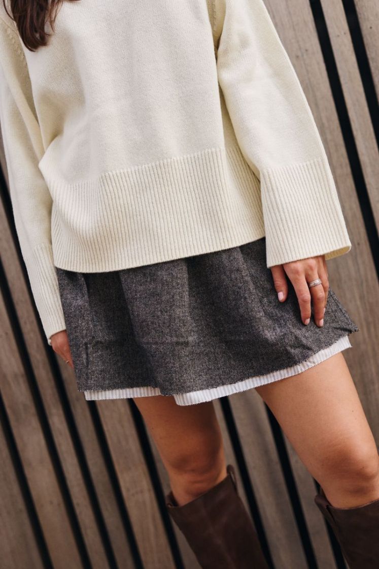 Double-effect wool miniskirt Mink
