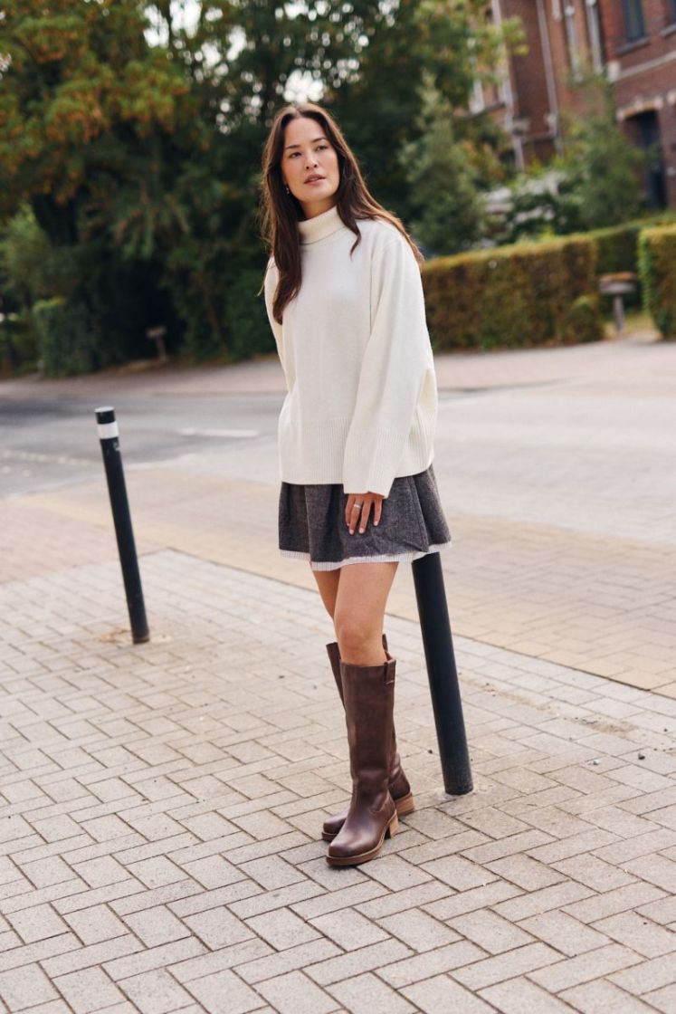 Double-effect wool miniskirt Mink