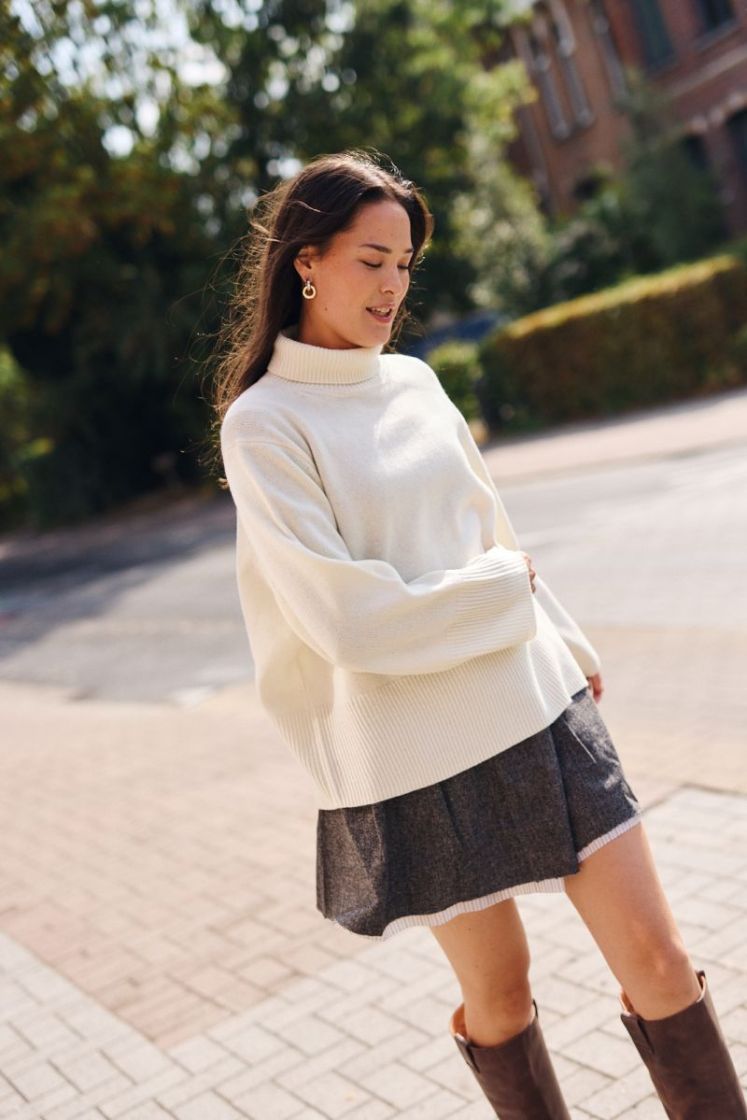Double-effect wool miniskirt Mink