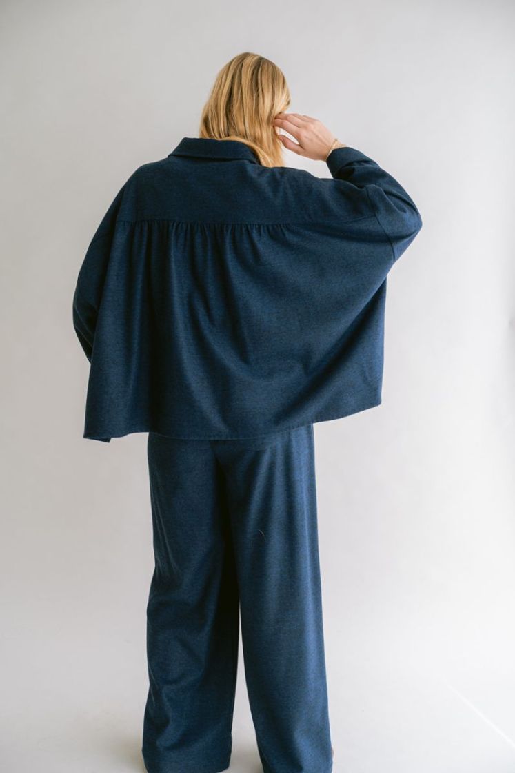 Mon shacket solid navy