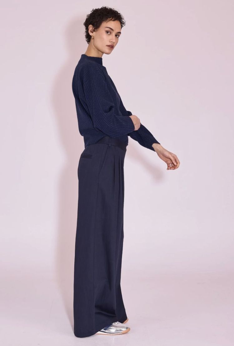 Jos  Bright blue str