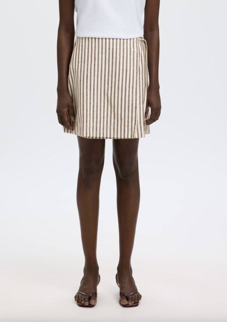 SlfJohanne mw short wrap skirt Egret/Cherry Ma