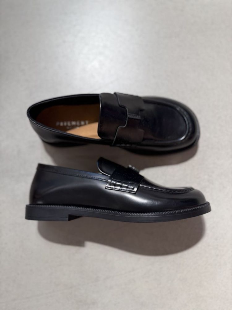 PA Lilja Black Polido