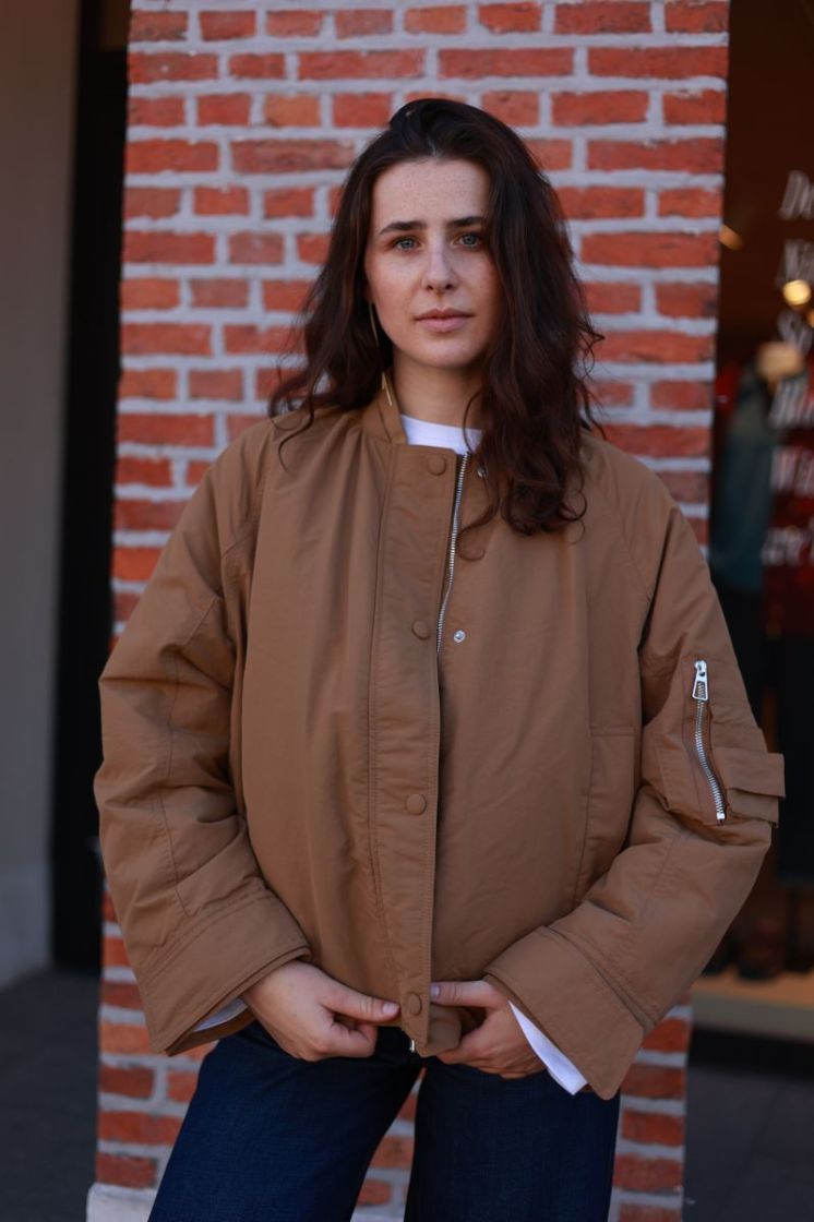 WBLGRAPPY BOMBER DARK CAMel